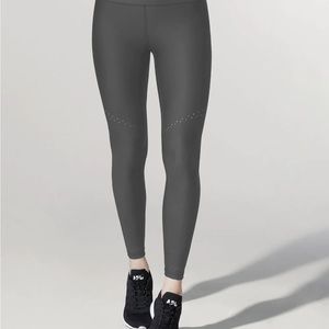 Barry’s x Lululemon Graphite Leggings XS